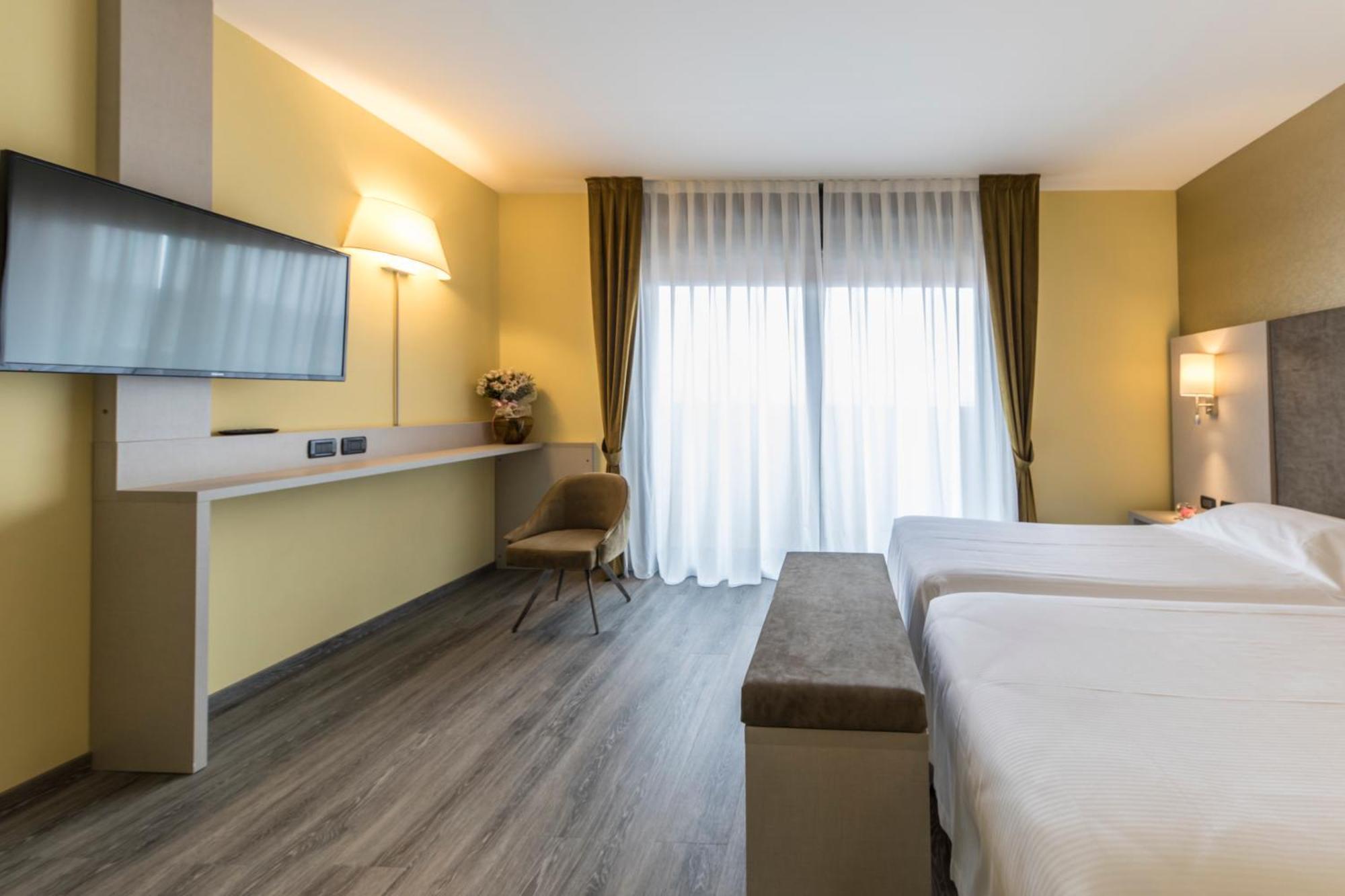 Hotel Donatello Imola Exterior foto